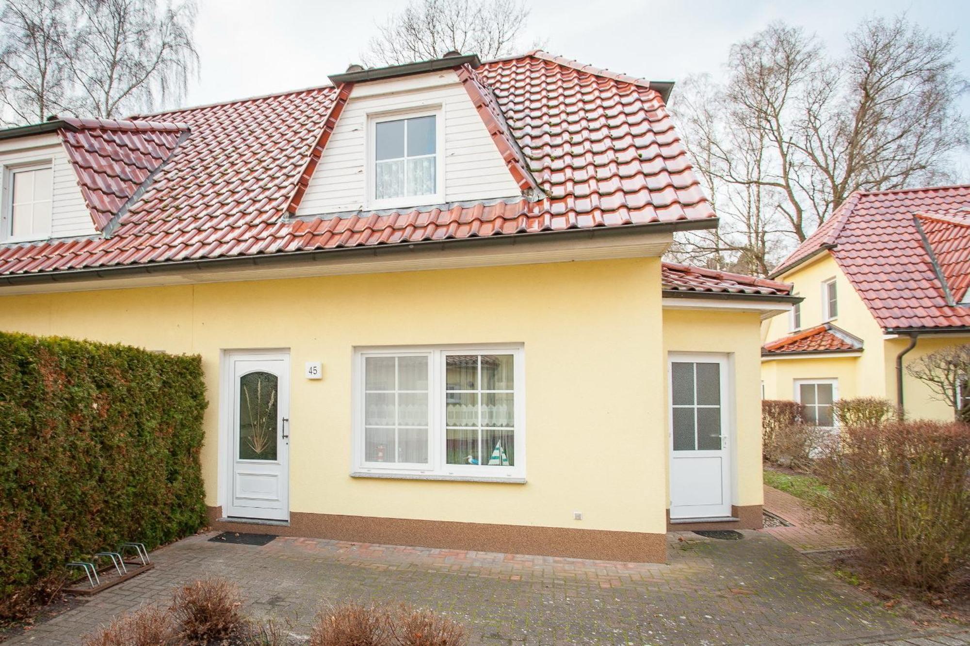 Ferienhaus Strandoase ツィングシュト エクステリア 写真