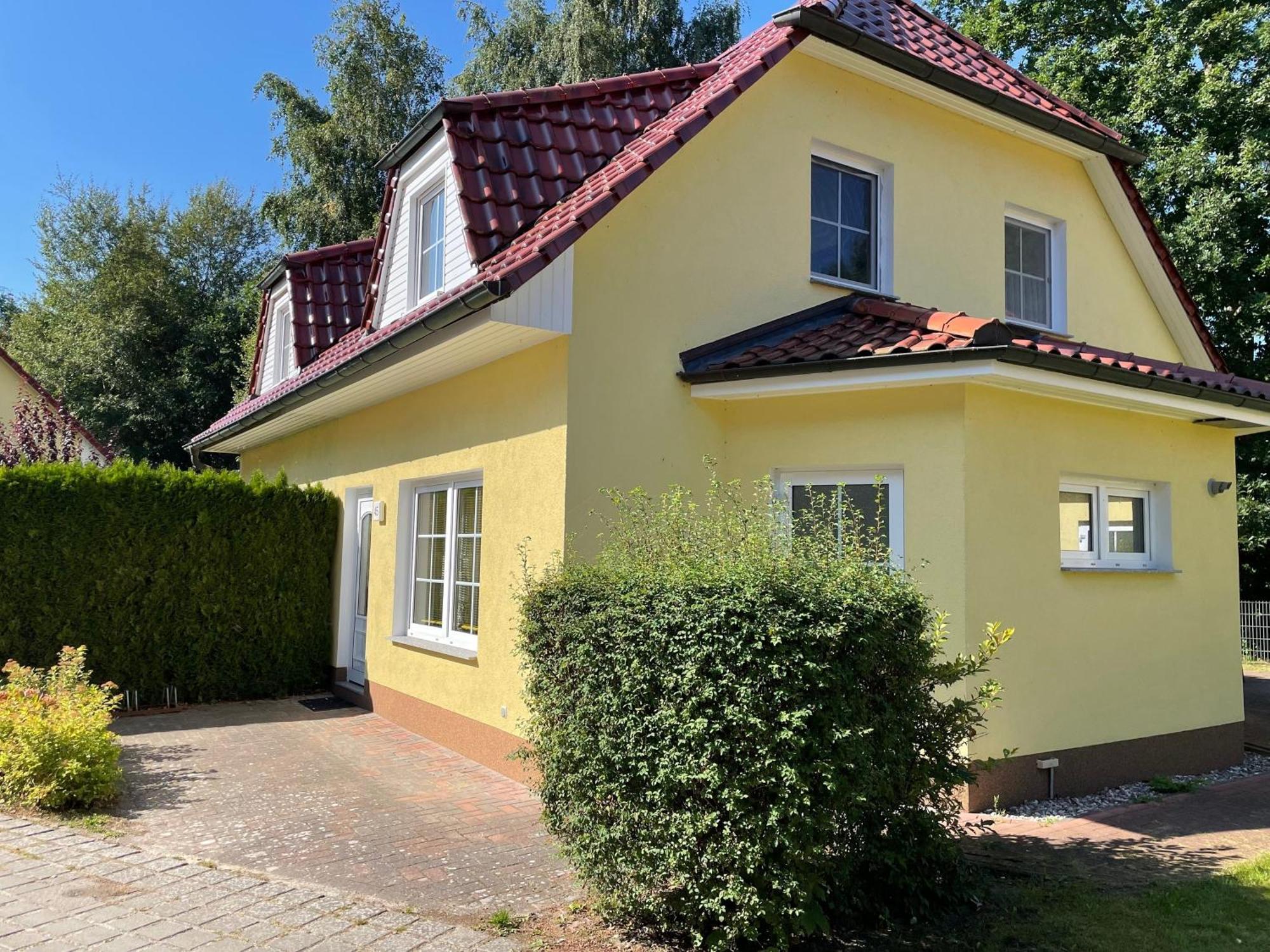Ferienhaus Strandoase ツィングシュト エクステリア 写真